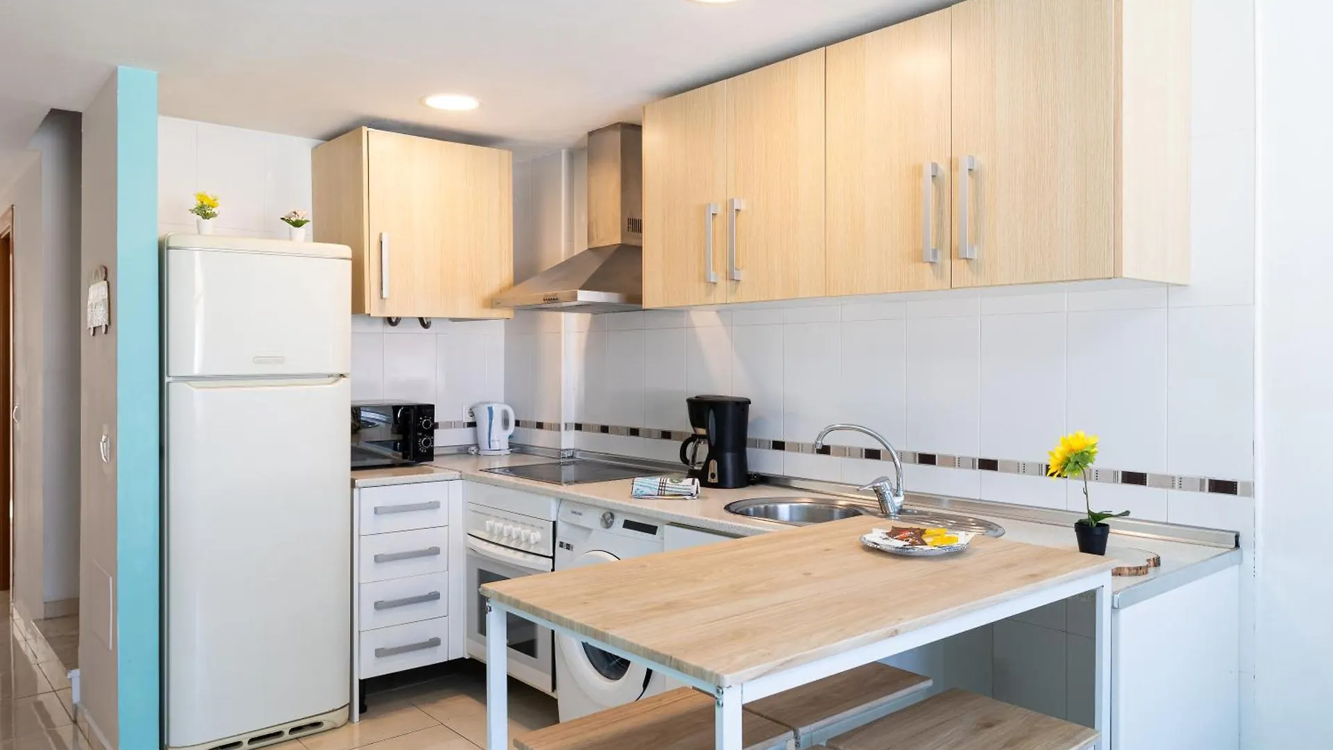 H2M Duplex Sancti Espiritu Sunny Terrace Apartment Malaga