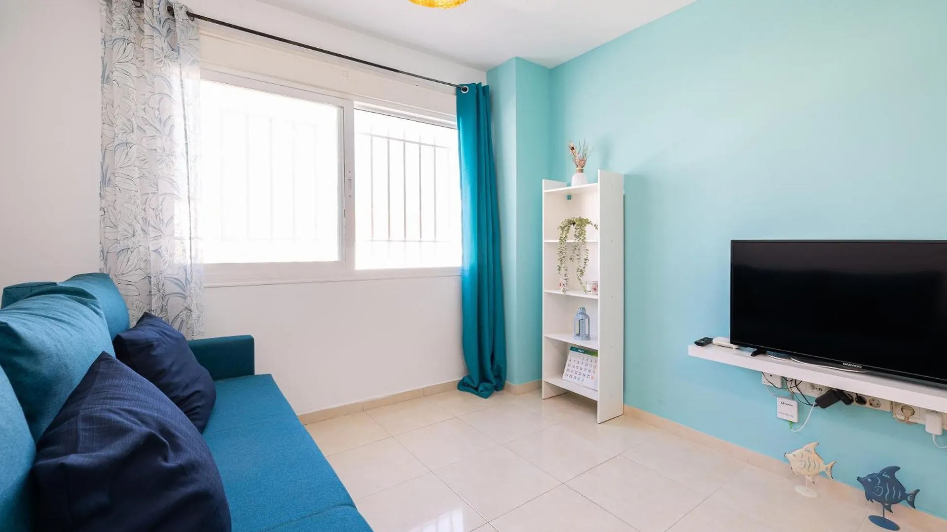 H2M Duplex Sancti Espiritu Sunny Terrace Apartment Malaga
